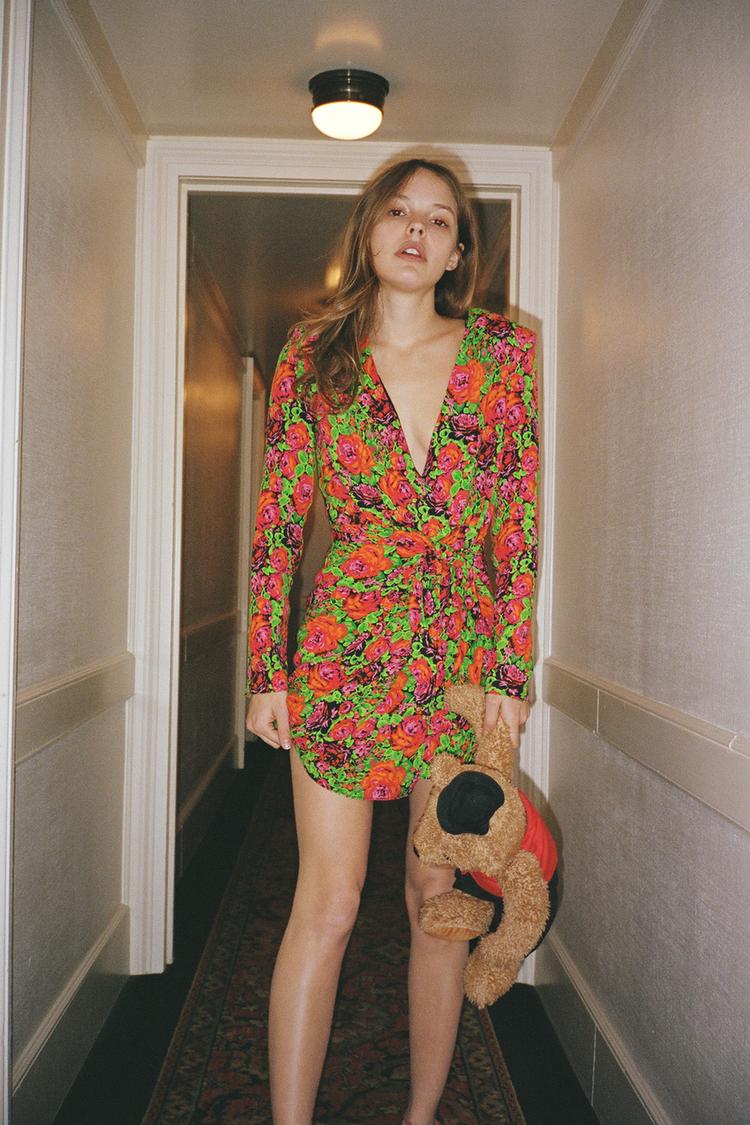 Robe à imprimé fleuri zara sales